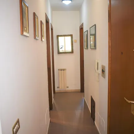 Lägenhet La Comodita A Un Passo Dal Mare Viareggio